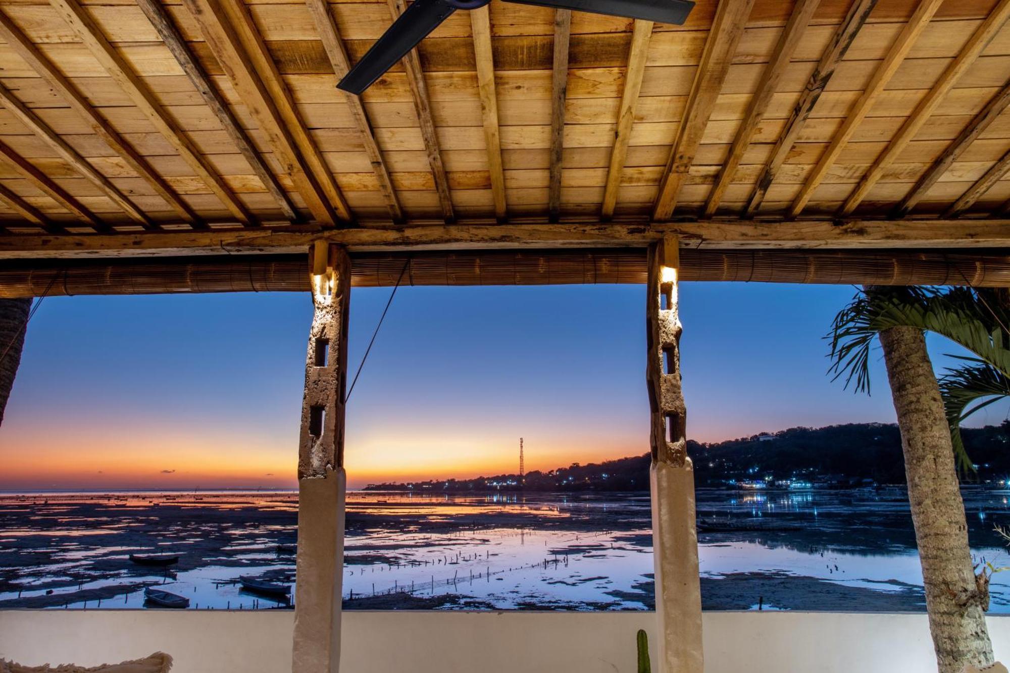 Sunset House Ceningan, 10 Person Beachview Private Villa Lembongan Dış mekan fotoğraf